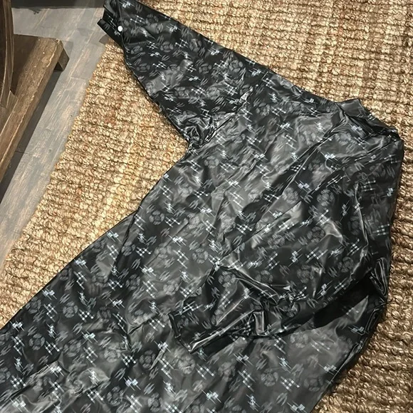 Voguemont‎ Vintage Mens Graphic Printed Long Rain Coat Size Large